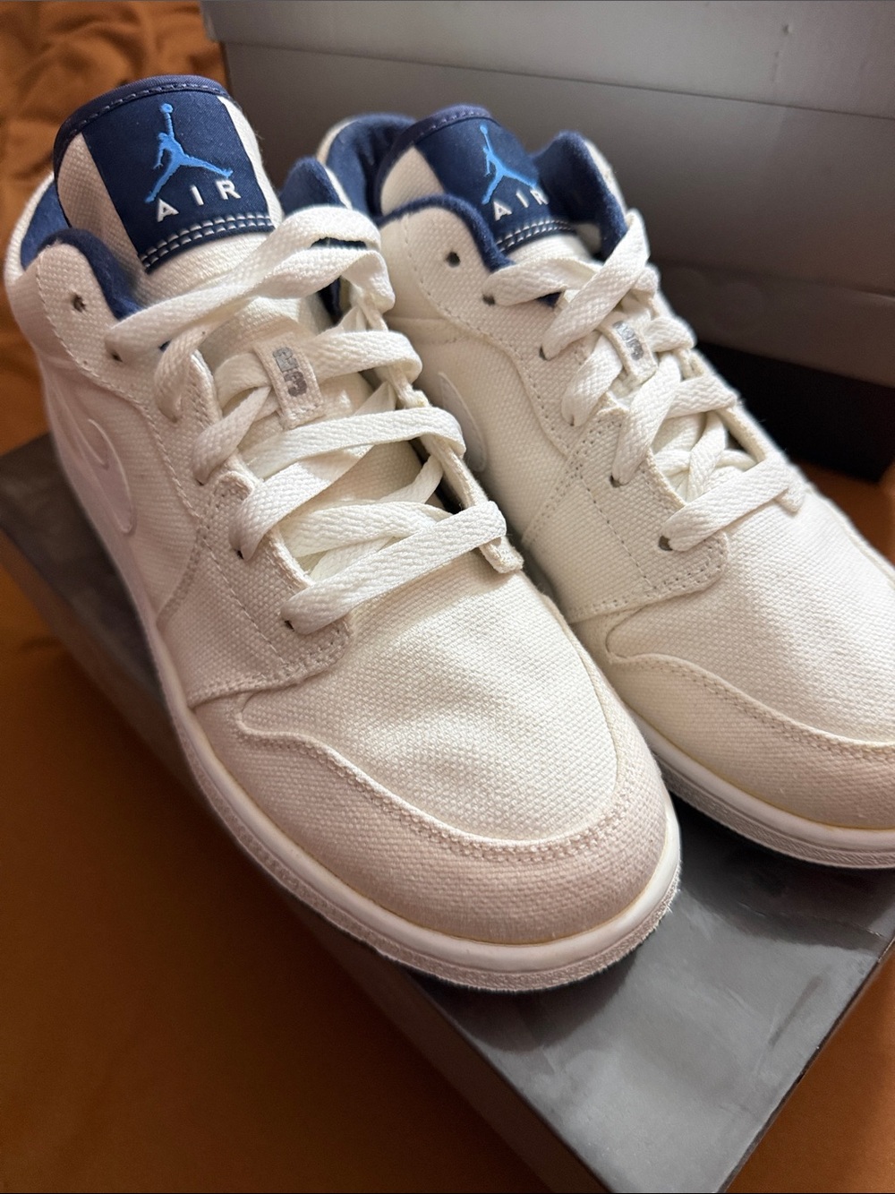 JORDAN LOW 1
